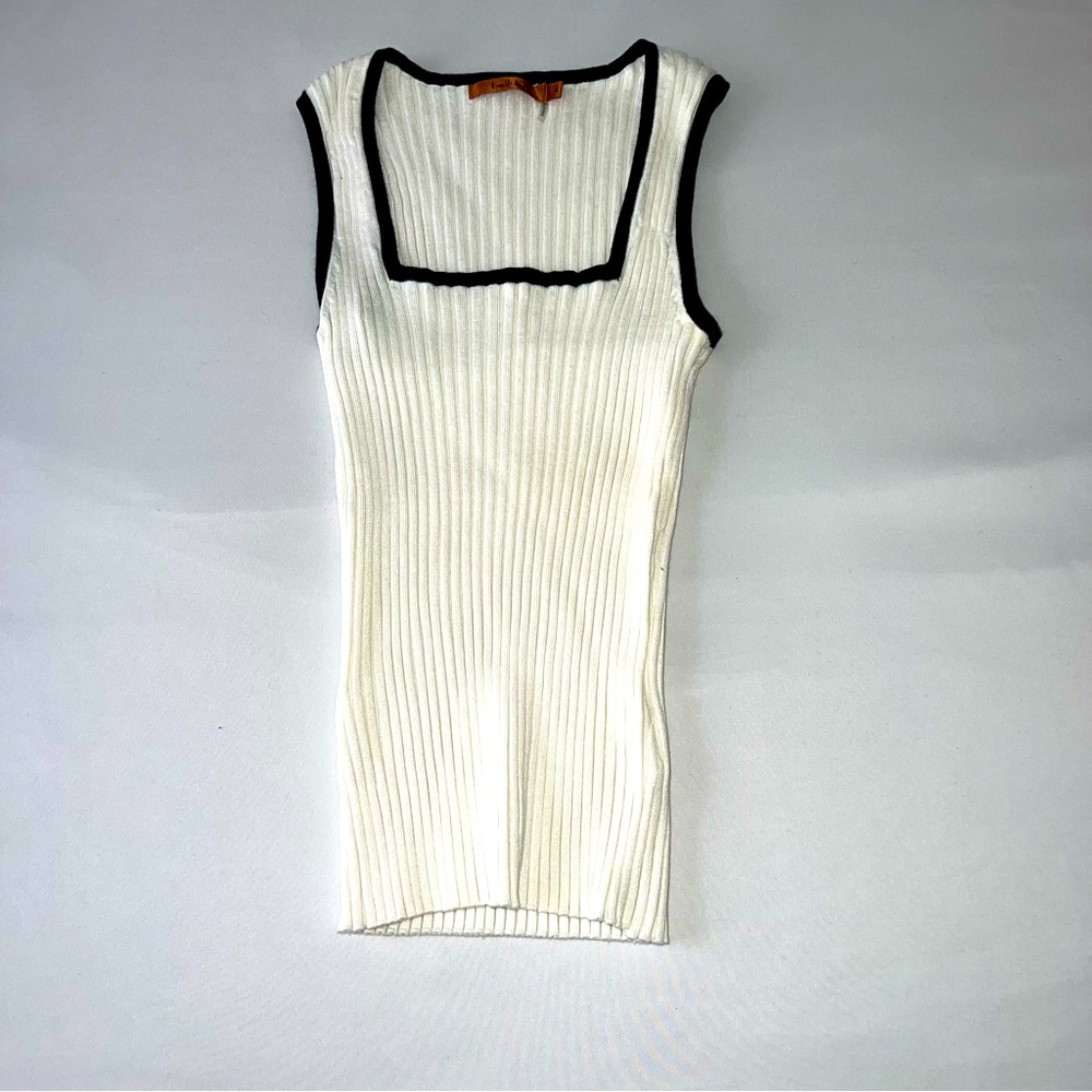 Belldini Medium Stretchy Cream Top With Black‎ Square Neckline